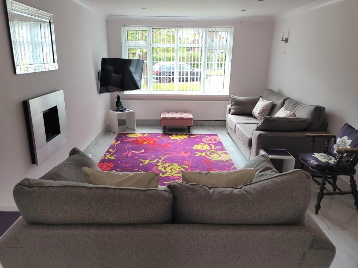 Smitten House 4 Bedroom Rhyl Exterior foto