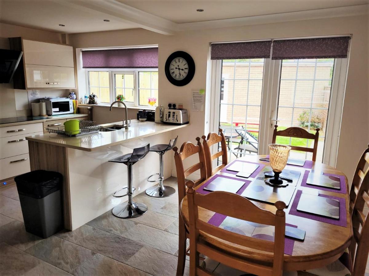 Smitten House 4 Bedroom Rhyl Exterior foto